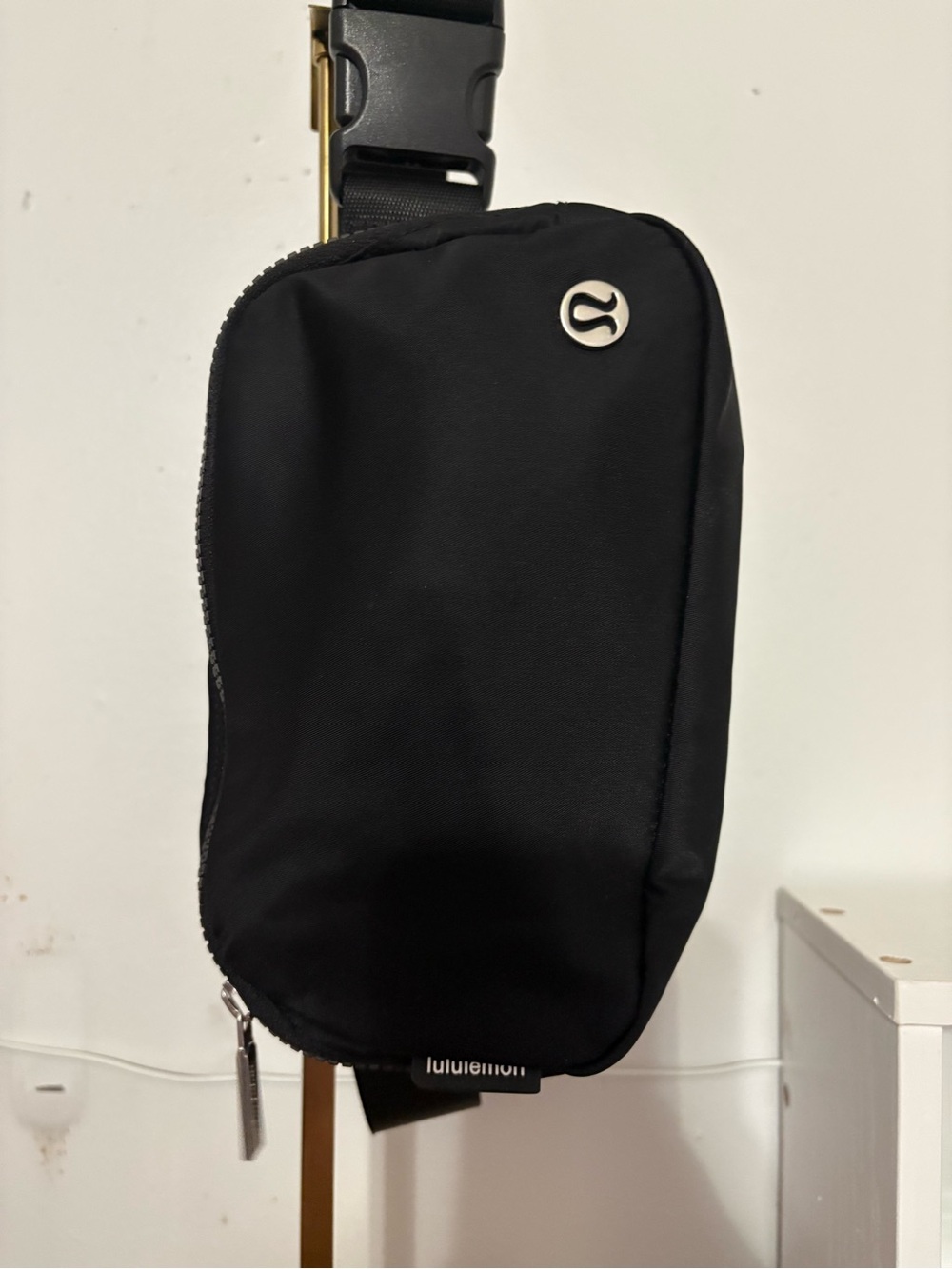 lululemon athletica Black Men’s Belt Sling Pack